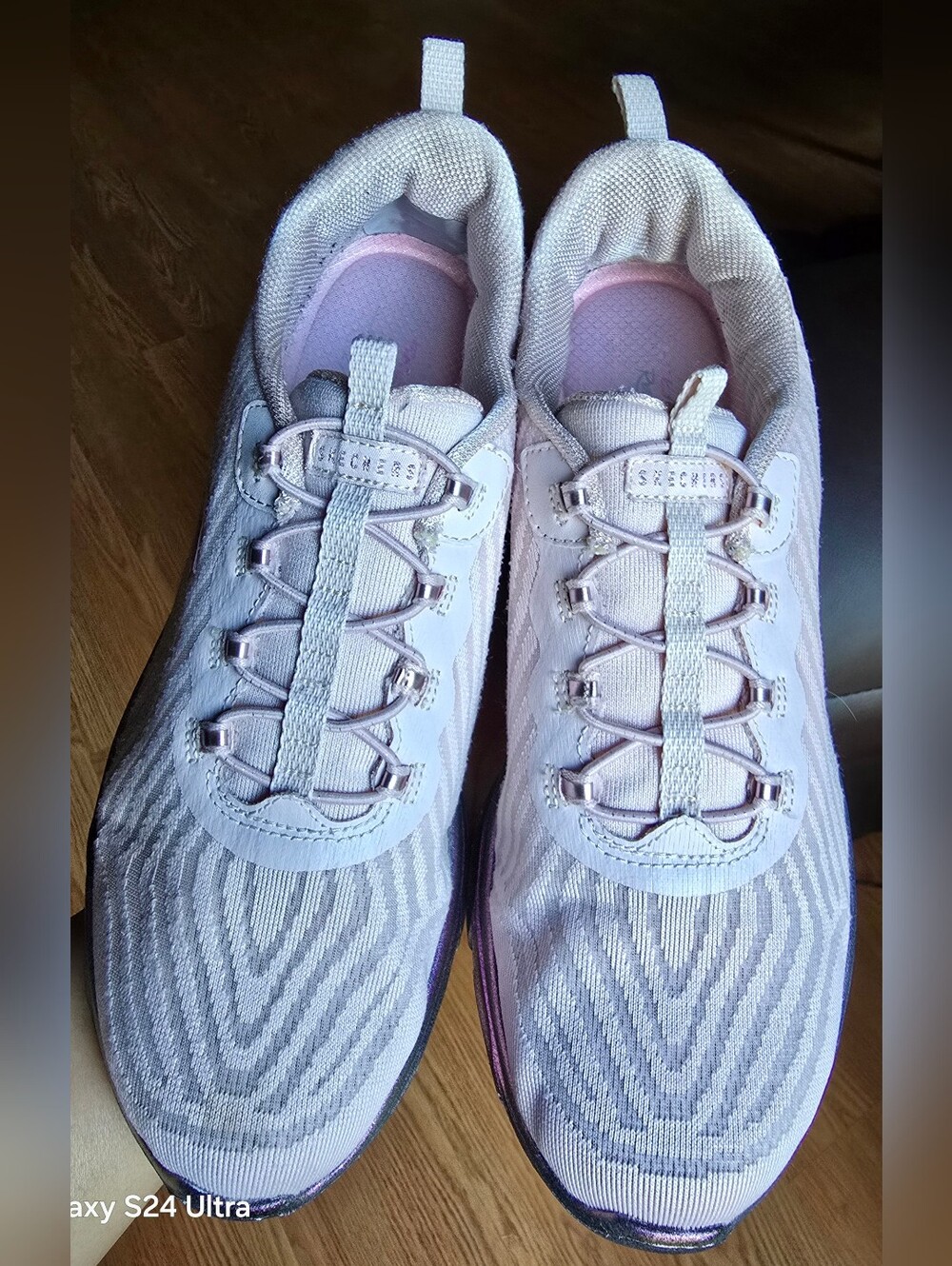 Sz 11 Women's SKECHERS D'LUX COMFORT Focal Point - Picture 2 of 8